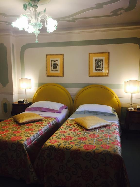 Domus Dotti V Guest House Treviso Buitenkant foto