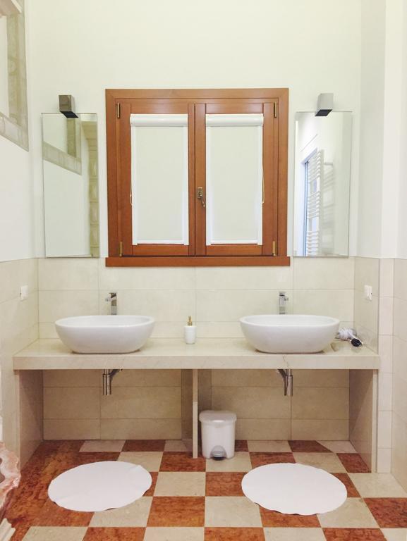 Domus Dotti V Guest House Treviso Buitenkant foto