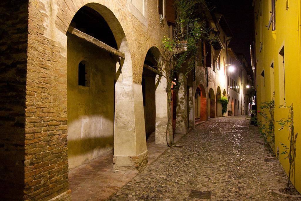 Domus Dotti V Guest House Treviso Buitenkant foto